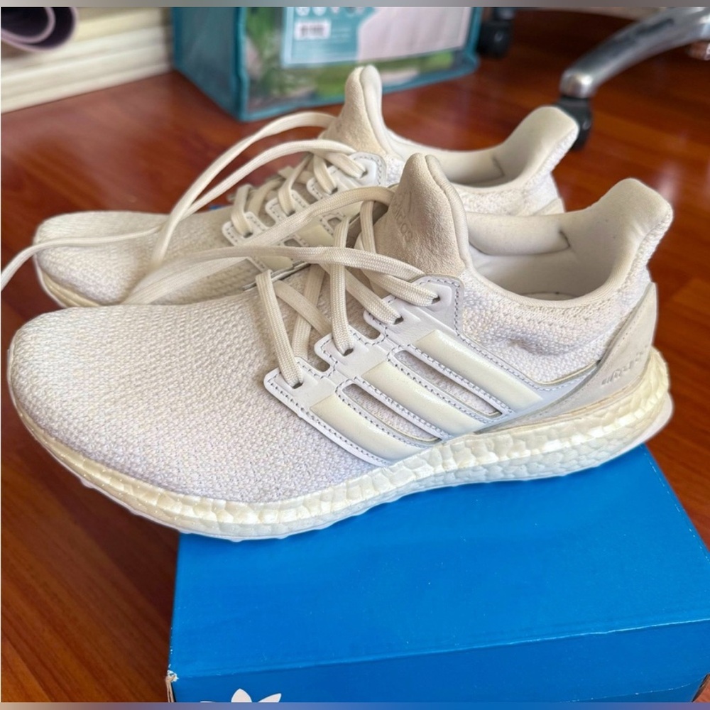Adidas Ultraboost DNA 7.5